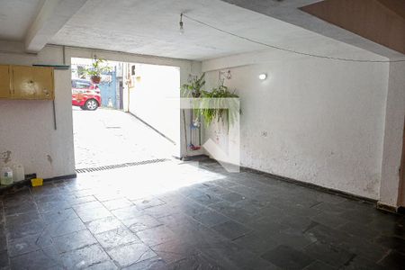 Casa à venda com 250m², 2 quartos e 8 vagasGaragem