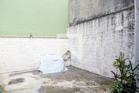 Casa à venda com 250m², 2 quartos e 8 vagasQuintal