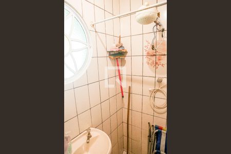 Casa à venda com 250m², 2 quartos e 8 vagasBanheiro da Garagem