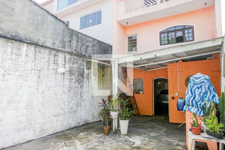 Casa à venda com 250m², 2 quartos e 8 vagasQuintal