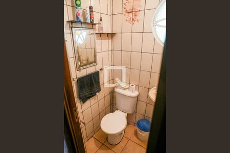 Casa à venda com 250m², 2 quartos e 8 vagasBanheiro da Garagem