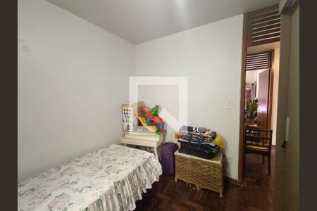 Casa à venda com 220m², 3 quartos e 2 vagas Casa à venda com 220m², 3 quartos e 2 vagasQuarto