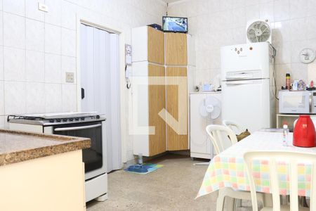 Casa à venda com 193m², 3 quartos e 1 vaga Casa à venda com 193m², 3 quartos e 1 vagaCozinha