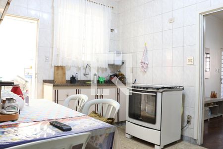 Casa à venda com 193m², 3 quartos e 1 vaga Casa à venda com 193m², 3 quartos e 1 vagaCozinha