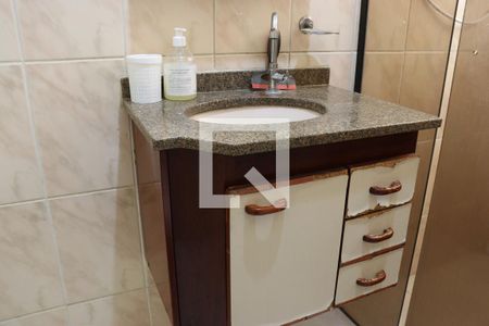 Casa à venda com 193m², 3 quartos e 1 vaga Casa à venda com 193m², 3 quartos e 1 vagaDetalhe do banheiro 1