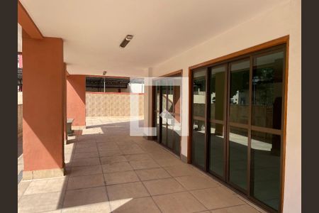 Apartamento à venda com 74m², 2 quartos e 1 vagaÁrea comum