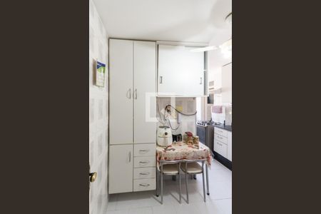 Apartamento à venda com 74m², 2 quartos e 1 vagaCozinha