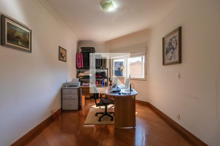 Casa de condomínio à venda com 460m², 4 quartos e 6 vagas Casa de condomínio à venda com 460m², 4 quartos e 6 vagasSuíte 3