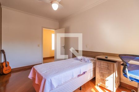 Casa de condomínio à venda com 460m², 4 quartos e 6 vagas Casa de condomínio à venda com 460m², 4 quartos e 6 vagasSuíte 2