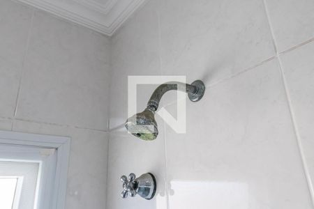 Casa de condomínio à venda com 460m², 4 quartos e 6 vagas Casa de condomínio à venda com 460m², 4 quartos e 6 vagasBanheiro da Suíte 2