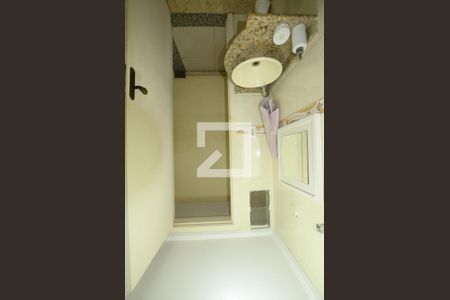 Casa à venda com 220m², 4 quartos e 3 vagasLavabro