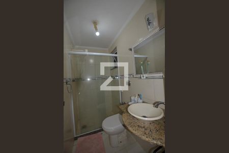 Casa à venda com 220m², 4 quartos e 3 vagasBanheiro social