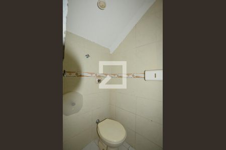 Casa à venda com 220m², 4 quartos e 3 vagasBanheiro de serviço