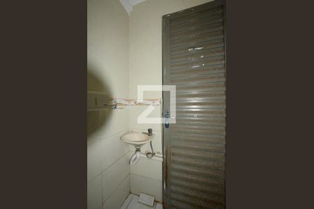 Casa à venda com 220m², 4 quartos e 3 vagasBanheiro de serviço