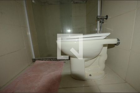 Casa à venda com 220m², 4 quartos e 3 vagasBanheiro social