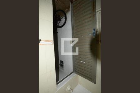 Casa à venda com 220m², 4 quartos e 3 vagasBanheiro de serviço