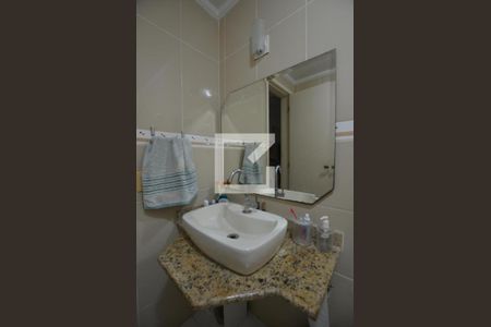 Casa à venda com 220m², 4 quartos e 3 vagasBanheiro da Suíte 1