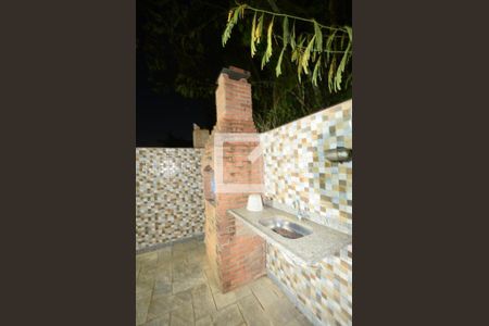 Casa à venda com 220m², 4 quartos e 3 vagasPiscina com churrasqueira