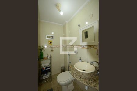 Casa à venda com 220m², 4 quartos e 3 vagasLavabro