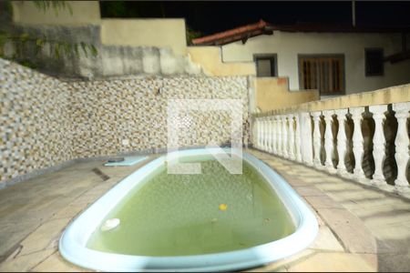 Casa à venda com 220m², 4 quartos e 3 vagasPiscina com churrasqueira
