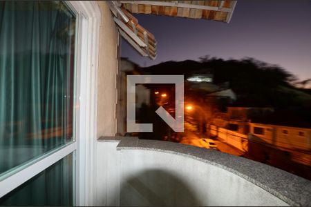 Casa à venda com 220m², 4 quartos e 3 vagasVaranda da Quarto 2 Suite