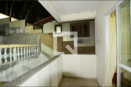 Casa à venda com 220m², 4 quartos e 3 vagasVaranda do Quarto 4