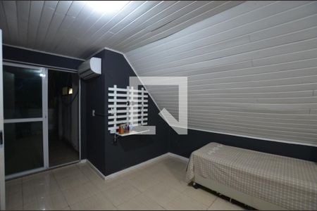 Casa à venda com 220m², 4 quartos e 3 vagasQuarto 2 Suite