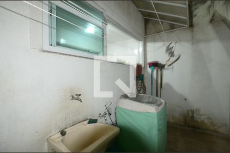 Casa à venda com 220m², 4 quartos e 3 vagasÁrea de Serviço