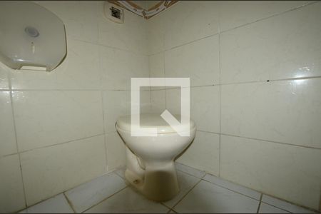 Casa à venda com 220m², 4 quartos e 3 vagasBanheiro de serviço