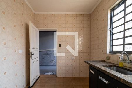 Casa à venda com 200m², 4 quartos e 3 vagas Casa à venda com 200m², 4 quartos e 3 vagasCozinha