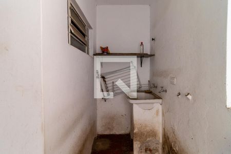 Casa à venda com 200m², 4 quartos e 3 vagas Casa à venda com 200m², 4 quartos e 3 vagas Área de Serviço