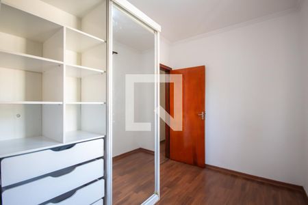 Casa à venda com 100m², 3 quartos e 3 vagas Casa à venda com 100m², 3 quartos e 3 vagasQuarto 2