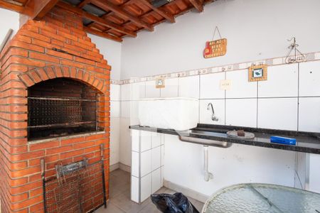 Casa à venda com 100m², 3 quartos e 3 vagas Casa à venda com 100m², 3 quartos e 3 vagasChurrasqueira