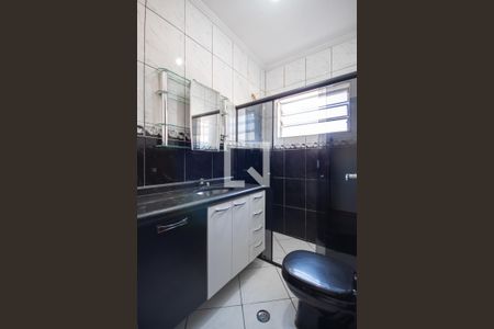 Casa à venda com 100m², 3 quartos e 3 vagas Casa à venda com 100m², 3 quartos e 3 vagasBanheiro da Suíte