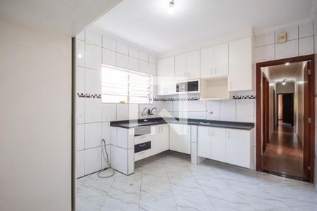Casa à venda com 100m², 3 quartos e 3 vagas Casa à venda com 100m², 3 quartos e 3 vagasCozinha