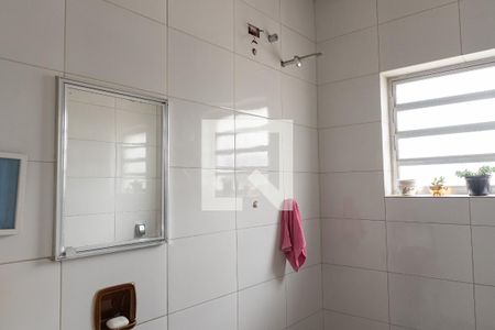 Casa à venda com 250m², 2 quartos e 4 vagas Casa à venda com 250m², 2 quartos e 4 vagasBanheiro