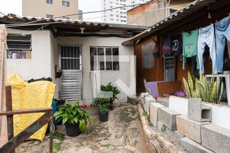 Casa à venda com 250m², 2 quartos e 4 vagas Casa à venda com 250m², 2 quartos e 4 vagasEntrada