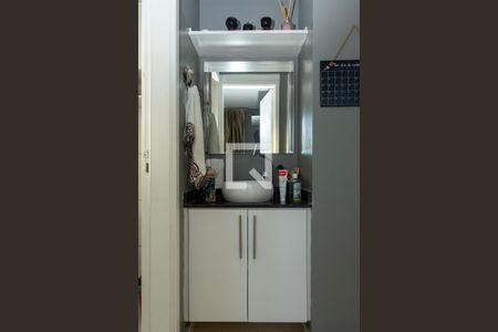 Apartamento à venda com 52m², 2 quartos e 1 vaga Apartamento à venda com 52m², 2 quartos e 1 vagaBanheiro