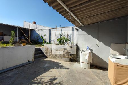 Casa à venda com 140m², 4 quartos e 1 vagaÁrea de Serviço