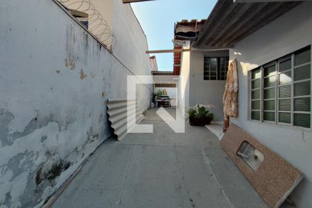 Casa à venda com 140m², 4 quartos e 1 vagaQuintal