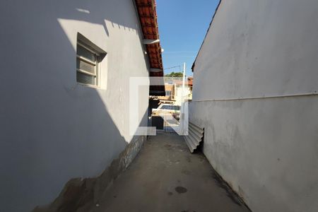 Casa à venda com 140m², 4 quartos e 1 vagaCorredor - Quintal