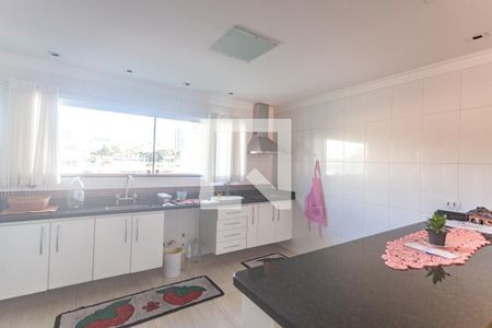 Casa à venda com 298m², 3 quartos e 5 vagas Casa à venda com 298m², 3 quartos e 5 vagasCozinha