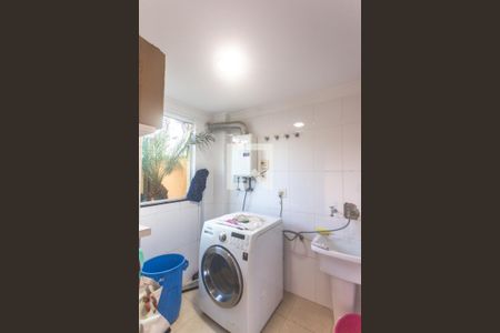 Casa à venda com 298m², 3 quartos e 5 vagas Casa à venda com 298m², 3 quartos e 5 vagasÁrea de Serviço