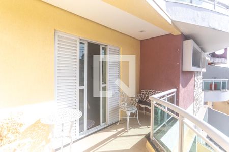 Casa à venda com 298m², 3 quartos e 5 vagas Casa à venda com 298m², 3 quartos e 5 vagasVaranda da Suíte 3