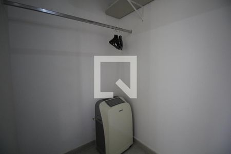 Apartamento à venda com 60m², 1 quarto e 2 vagasCloset