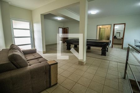 Casa à venda com 750m², 6 quartos e 8 vagas Casa à venda com 750m², 6 quartos e 8 vagasÁrea Sala de jogos