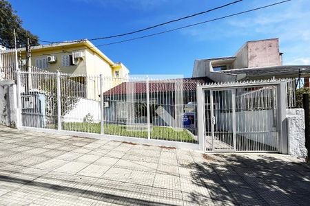 Casa à venda com 248m², 3 quartos e 4 vagasFachada