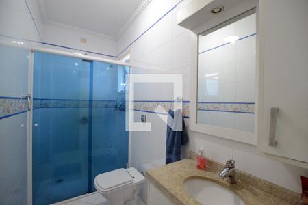 Casa à venda com 248m², 3 quartos e 4 vagasBanheiro da Suíte