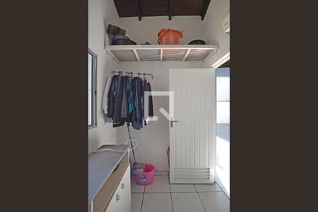 Casa à venda com 248m², 3 quartos e 4 vagasÁrea de Serviço