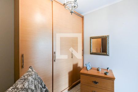 Casa à venda com 216m², 4 quartos e 4 vagas Casa à venda com 216m², 4 quartos e 4 vagasQuarto 3